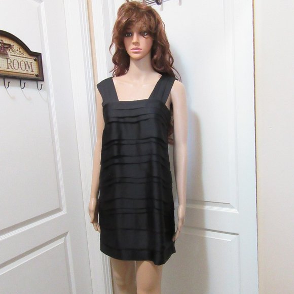 Ladies size 4 Dress all layer - Black - Picture 3 of 10